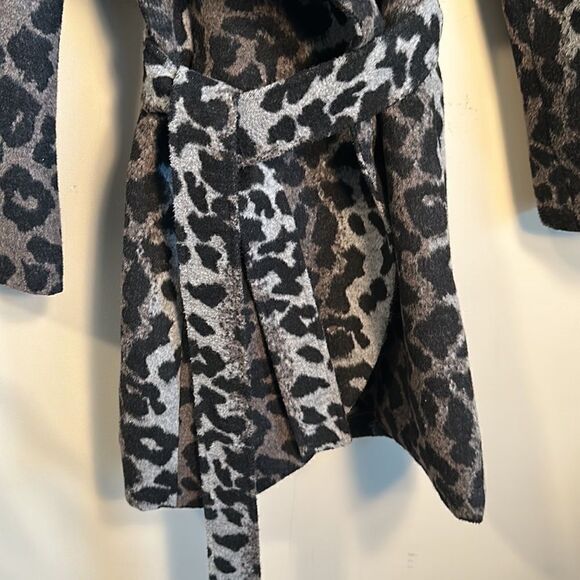 Tahari Marla Leopard Wrap Wool Blend Jacket/Coat S - Picture 5 of 10